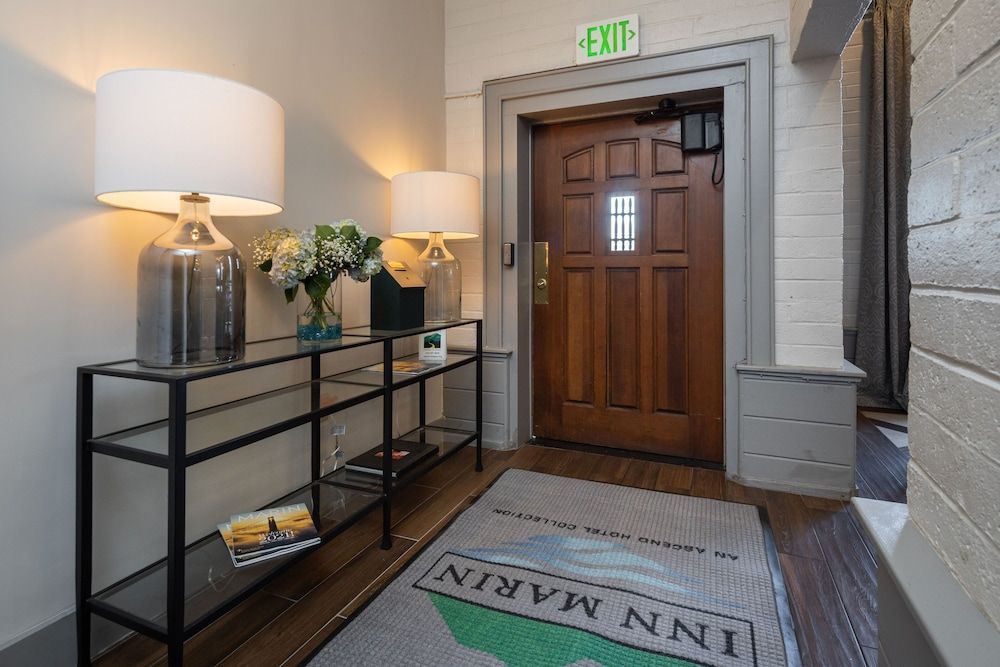 Inn Marin and Suites, an Ascend Collection Hotel 2