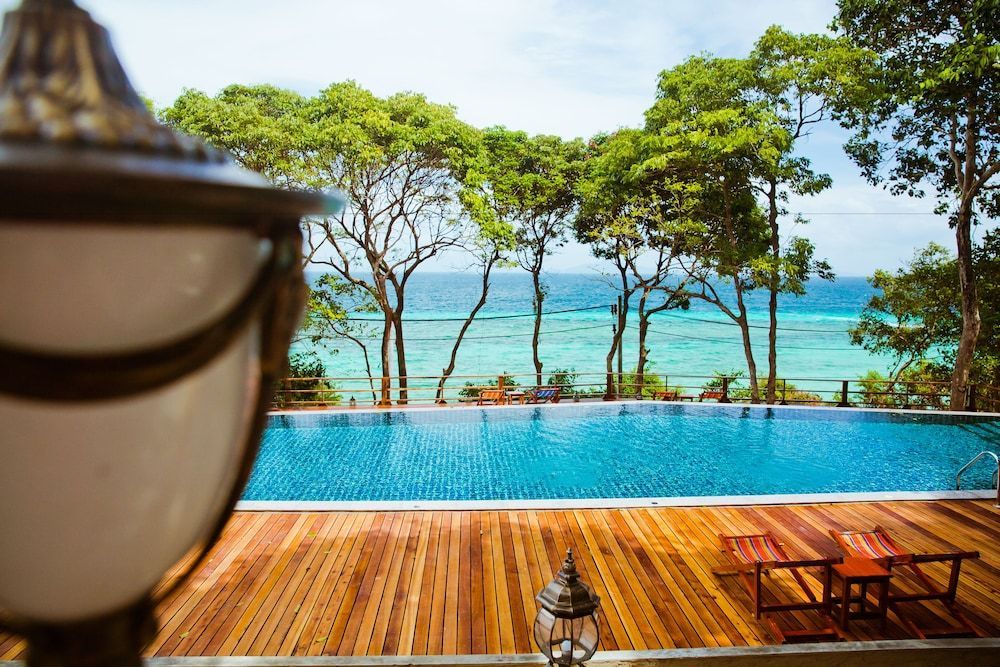 Phi Phi Phu Chalet Resort 1
