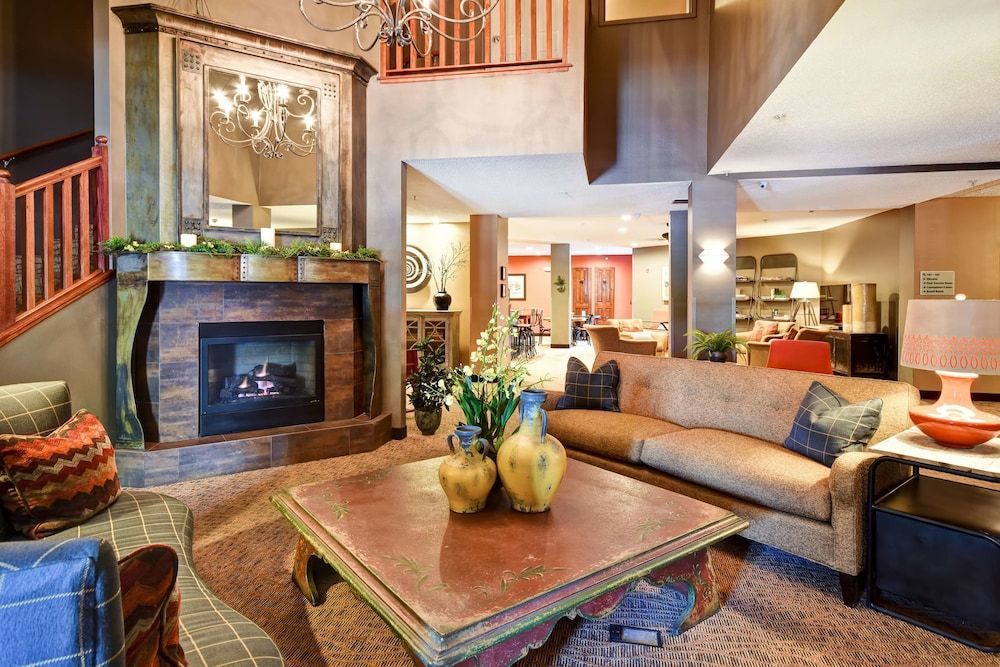 GrandStay Hotel & Suites La Crosse 2