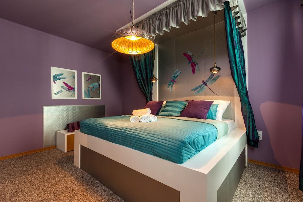 LOVELY PRAGUE APARTMENTS 1