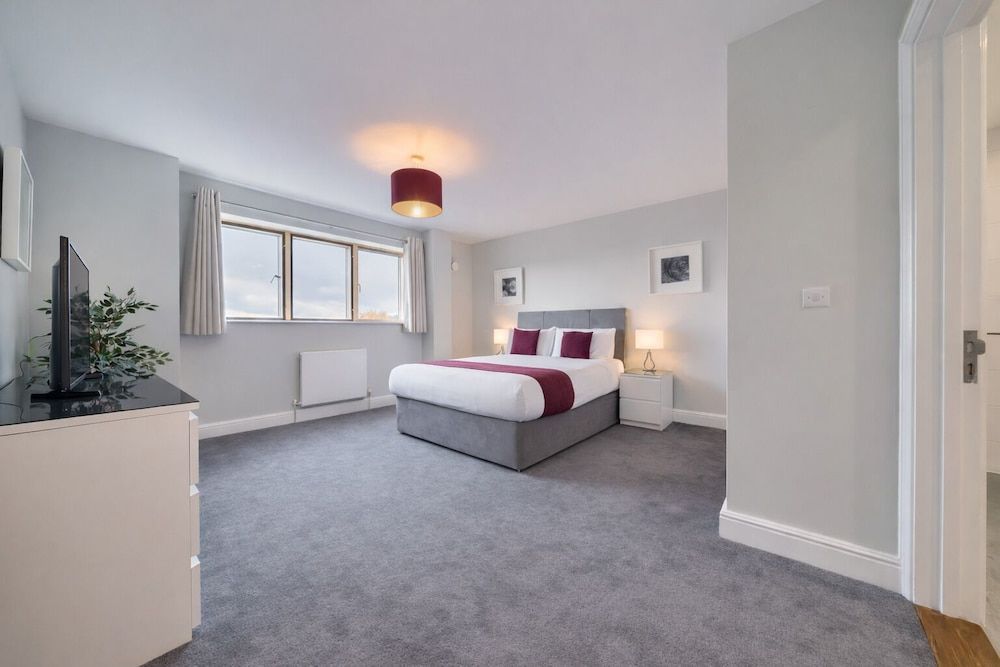 Roomspace Serviced Apartments - The Courtyard 1