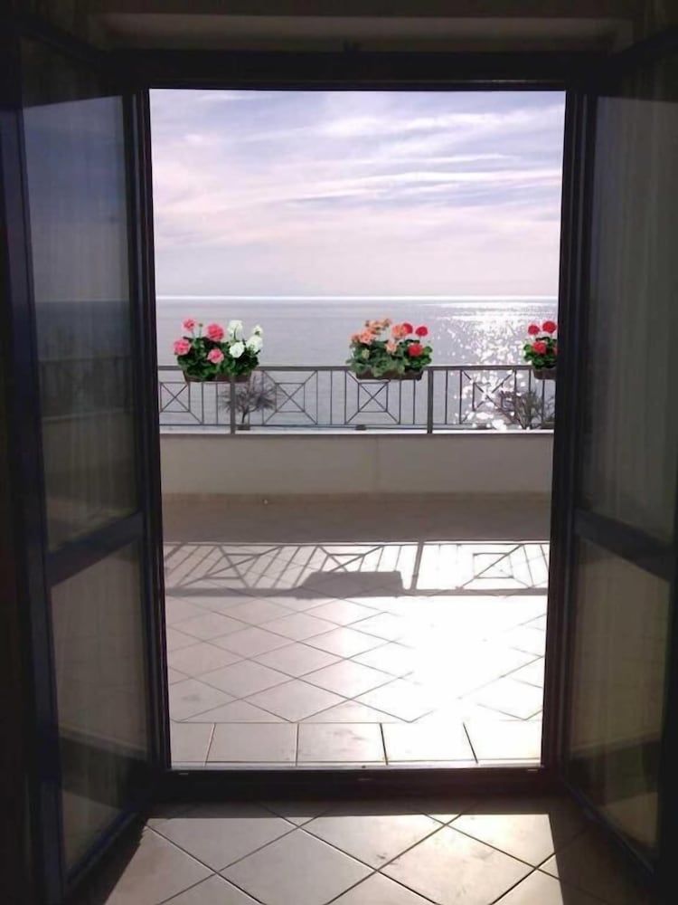 Sea Garden Hotel 2