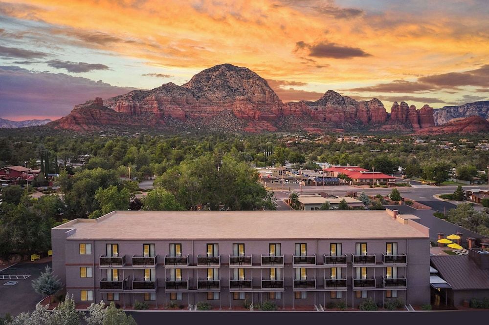 Aiden by Best Western Sedona 1