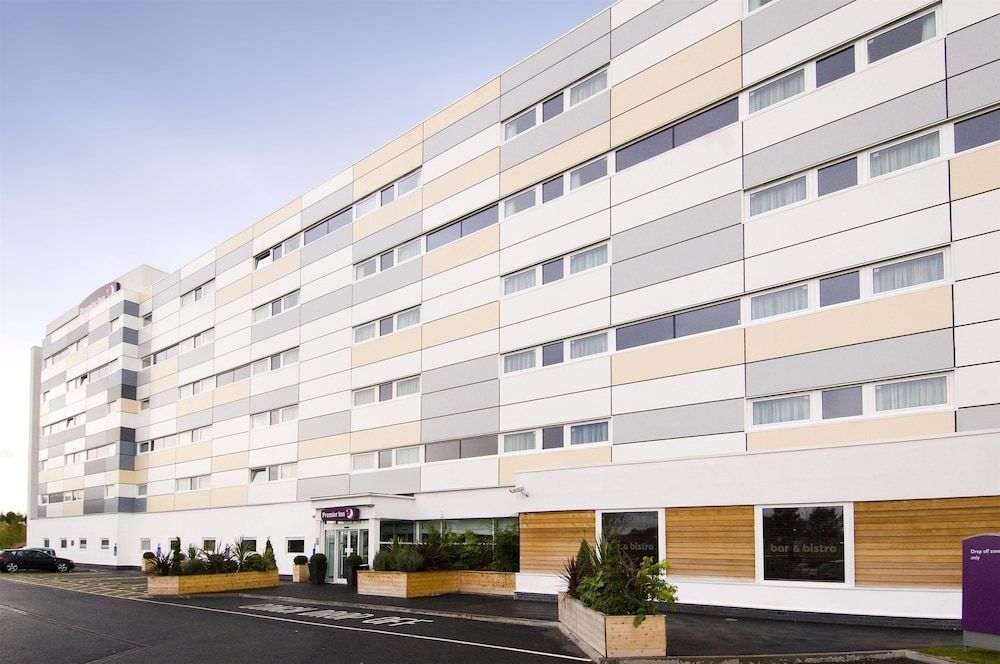 Premier Inn Manchester M56/J6 Runger Lane South 1
