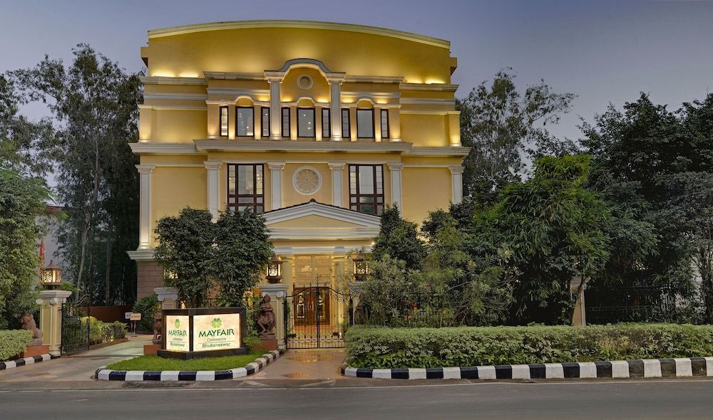 Mayfair Convention 1