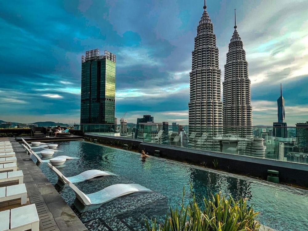 AXQUISITE SUITES at KLCC 1