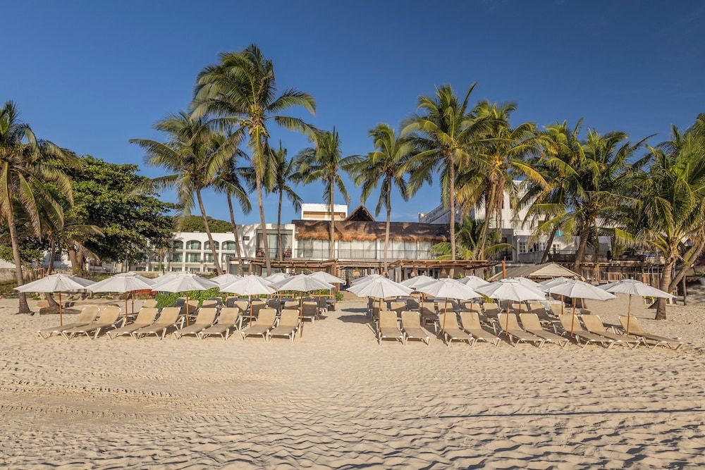 Areia Playa del Carmen-Beach front Hotel 1