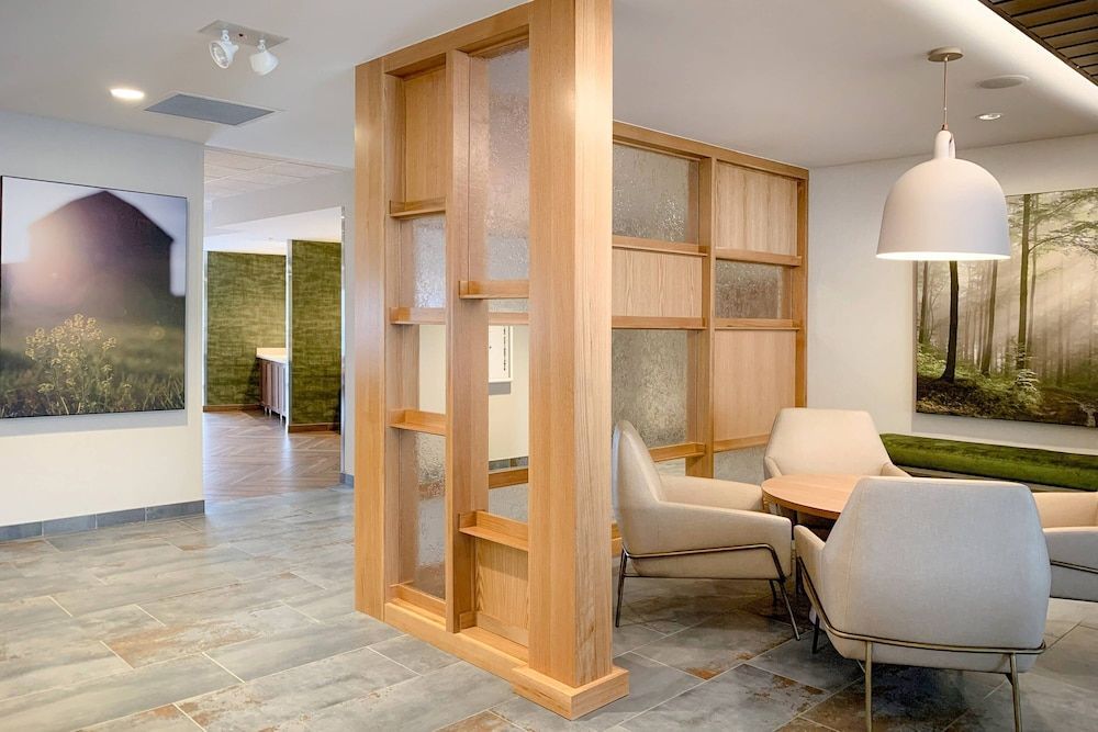 Fairfield Inn & Suites by Marriott Northfield 2