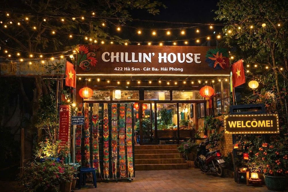 Chillin' House 1