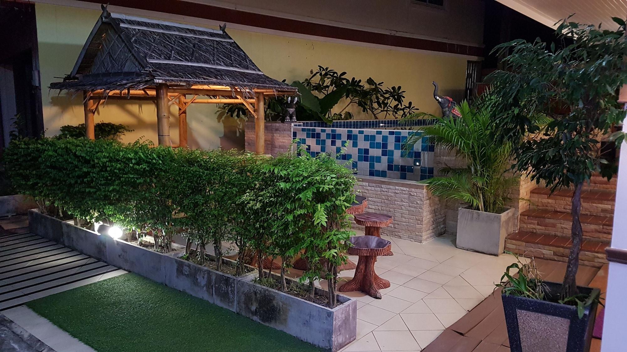 Green Harbor Hotel Service Apartment 2
