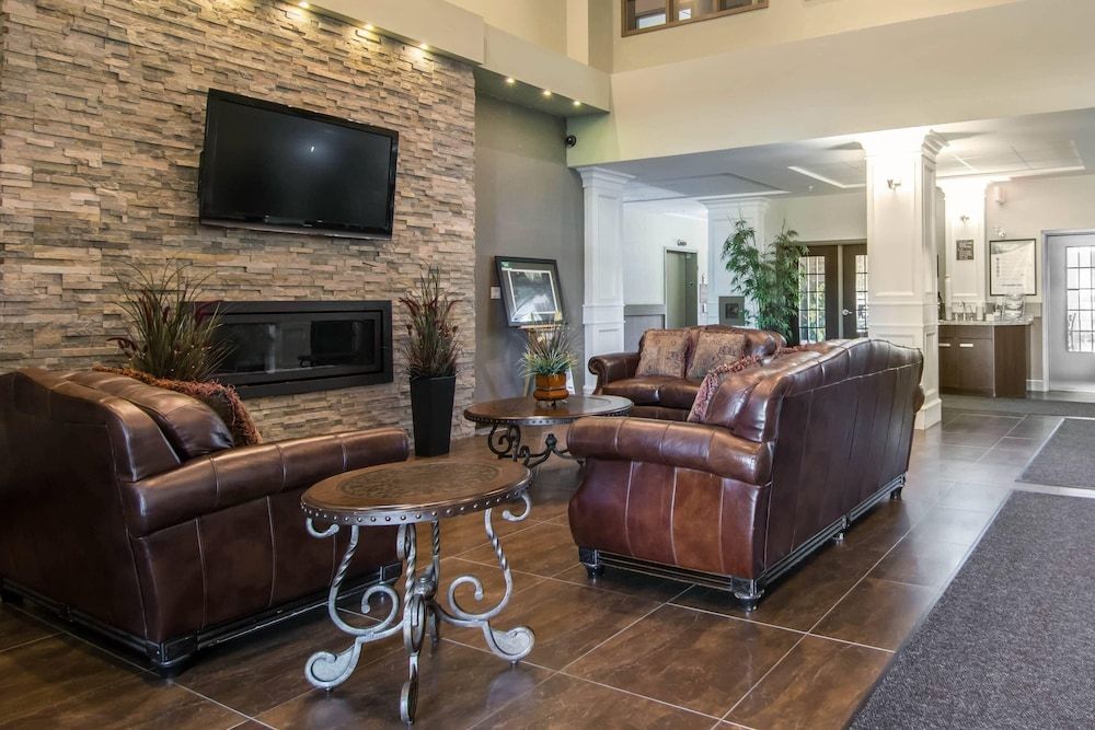 Comfort Inn & Suites Fort Saskatchewan 2