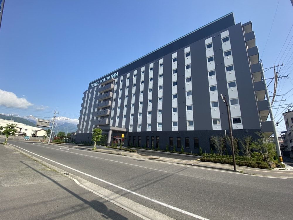 Hotel Route-Inn Shinano Omachi Ekimae 1