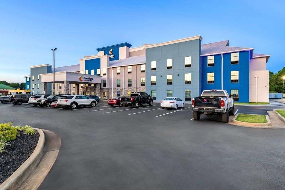 Comfort Inn & Suites River City Decatur 1