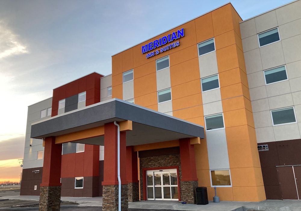 Meridian Inn & Suites Regina Airport 1