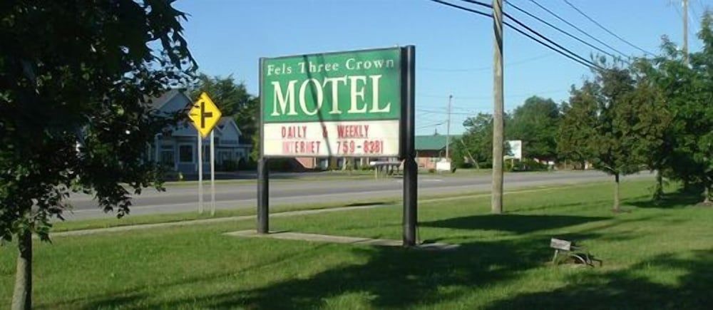 Fels Three Crown Motel 1