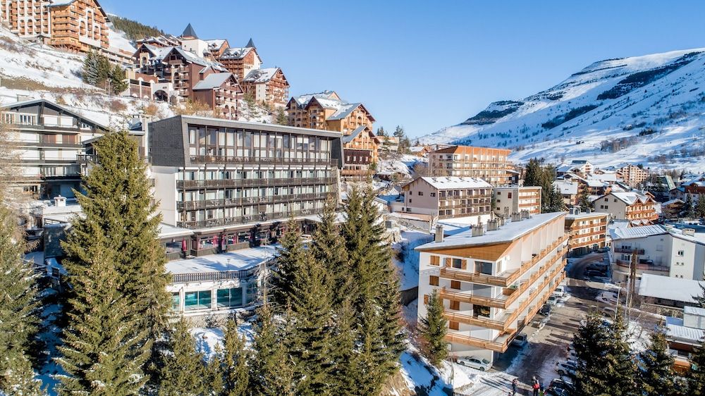 Le Cocon des 2 Alpes, Spa, Jacuzzi, Piscine Chauffee 1