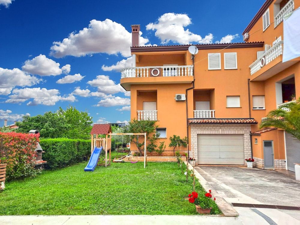 Apartments 2310 1