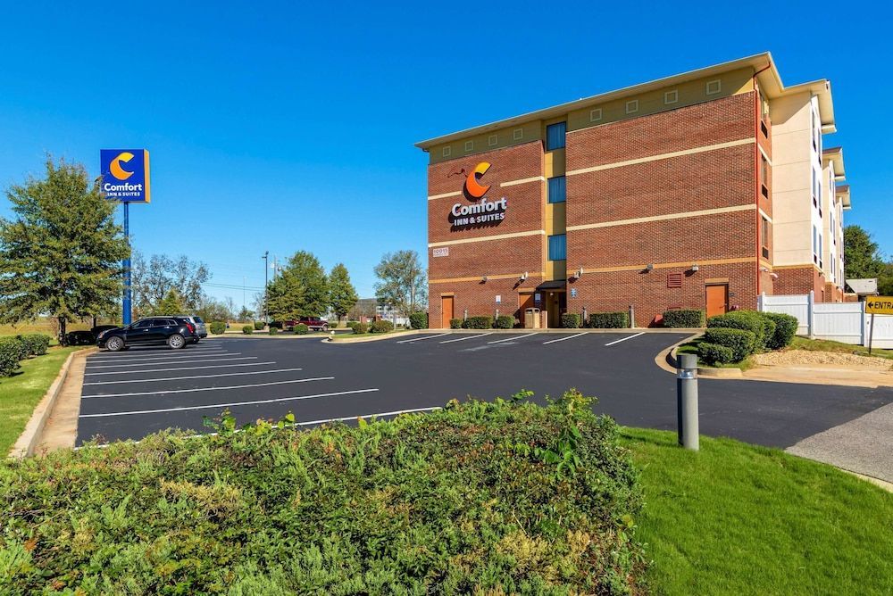 Comfort Inn & Suites Montgomery Eastchase 1