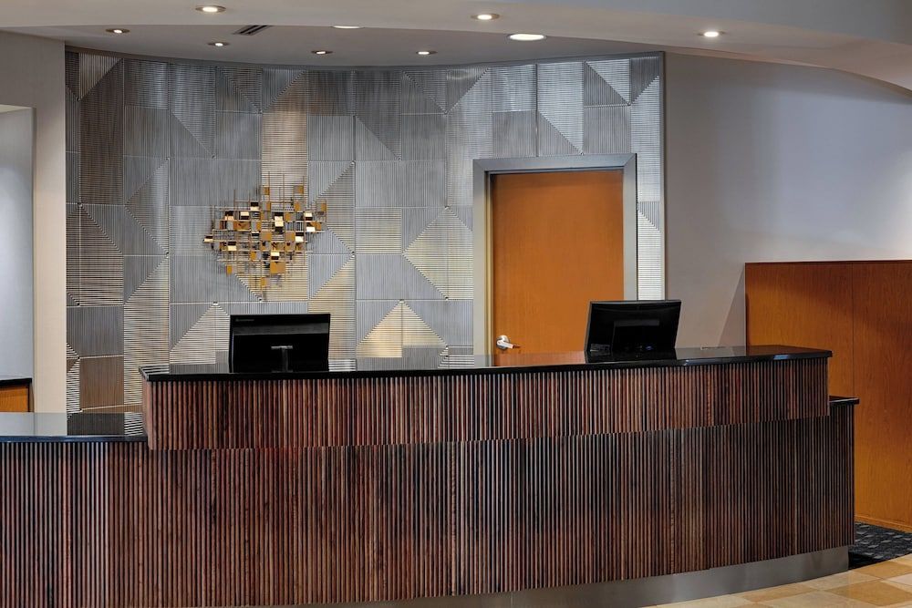 Courtyard by Marriott Springfield Downtown 2