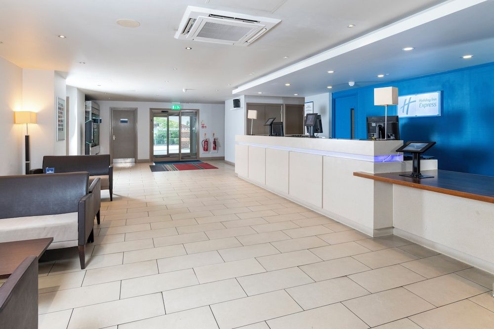 Holiday Inn Express LONDON - DARTFORD by IHG 1
