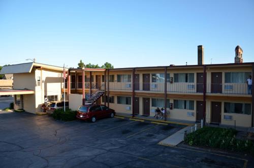 Village Inn Green Bay 1