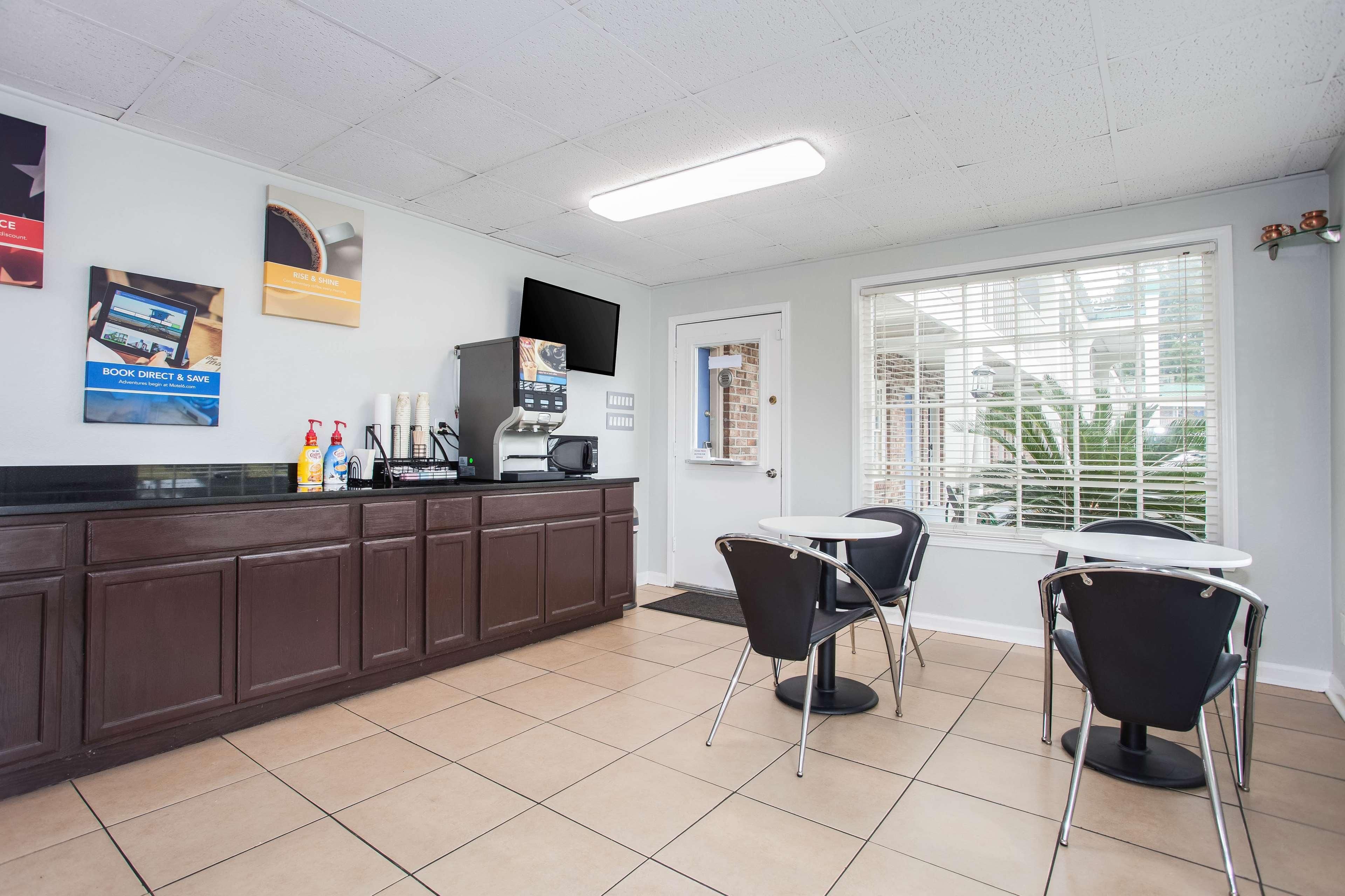 Motel 6 Walterboro Sc 2