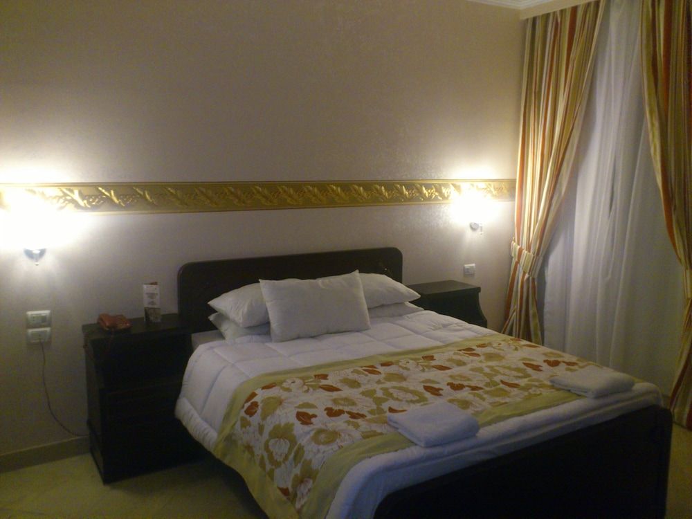 Golden Rose Hotel 2