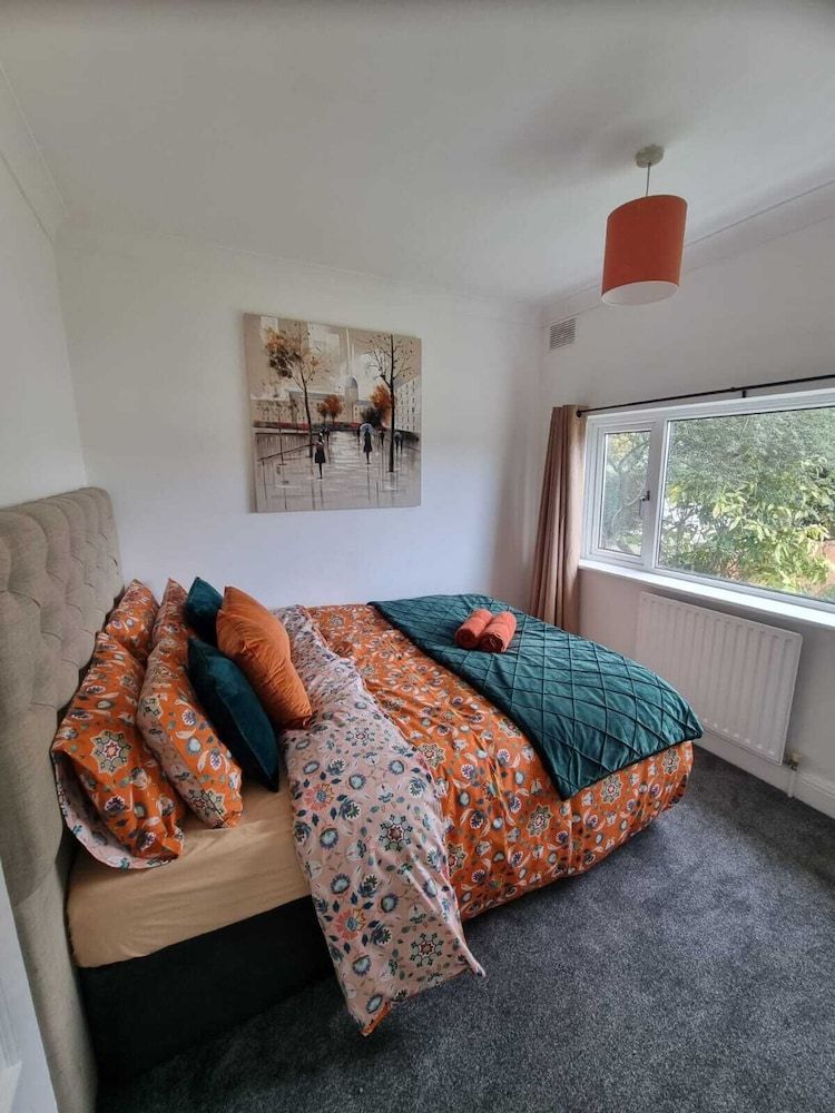 Two Bedroom Apartment in Dartford 1