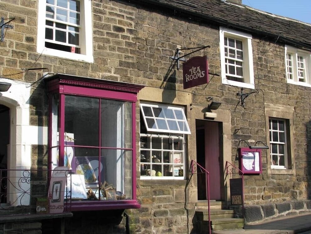 sweet heART Tea Rooms Accommodation 1