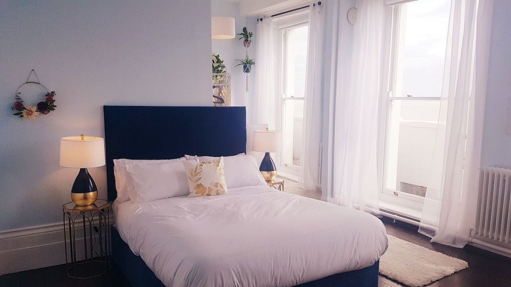 The Bank Hotel & Bistro 1