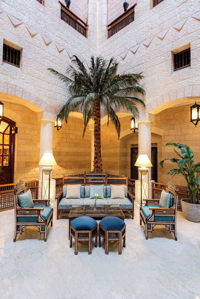 Mövenpick Resort Petra 2
