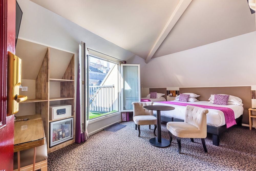 hotel Louvre Sainte Anne 1