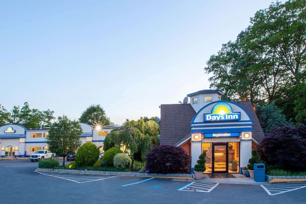 Days Inn by Wyndham Nanuet / Spring Valley 1