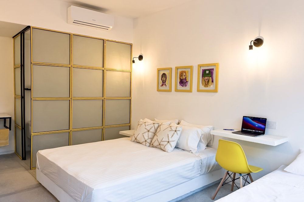 OASIS TROPICAL HOTEL 2