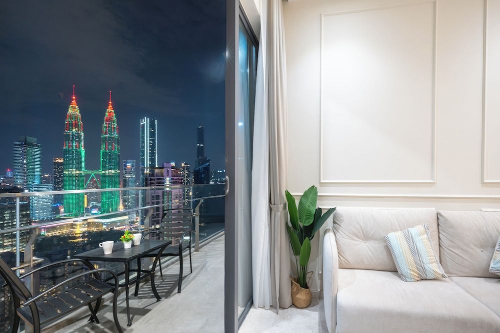 Moonway Luxury Suites At TM KLCC City Center 1