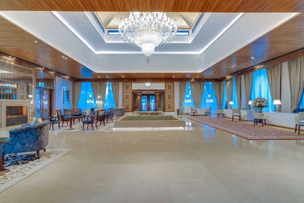 Radisson Collection Hotel & Spa, Riverfront Srinagar 2
