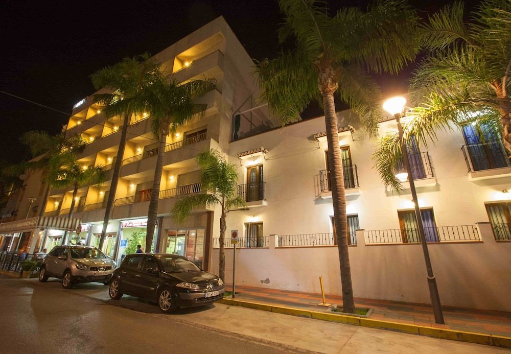 Hotel Olas de Almuñécar 1