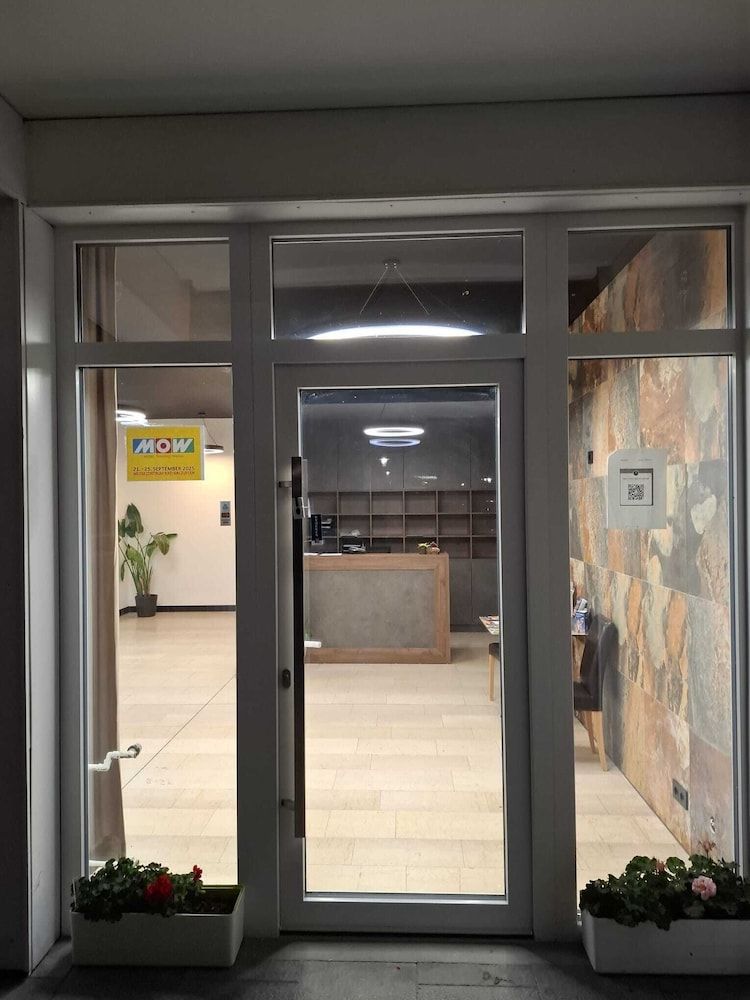 Hotel am Asenberg - Bad Salzuflen - nähe Messe, schnelles WLAN, freie Parkplätze, 1