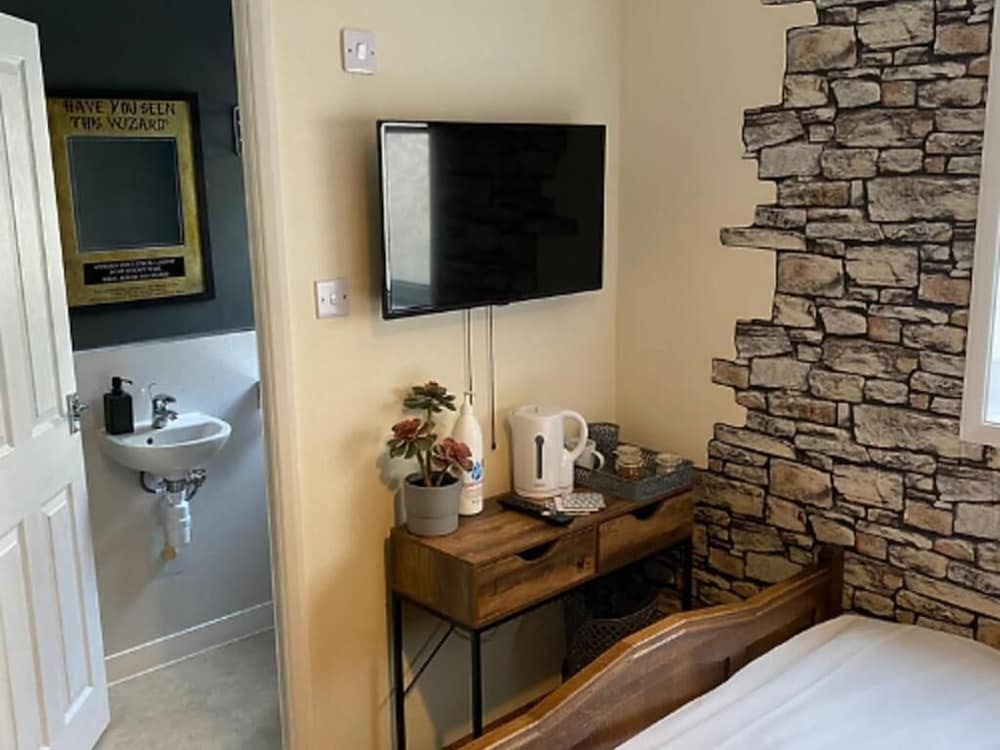 Hotel Of Wizardry 1