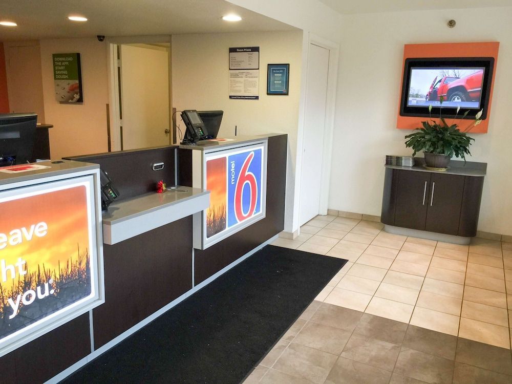 Motel 6 Roseville, MN - Minneapolis North 2