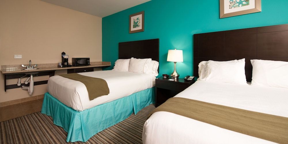 Holiday Inn Express & Suites PORT LAVACA by IHG 2