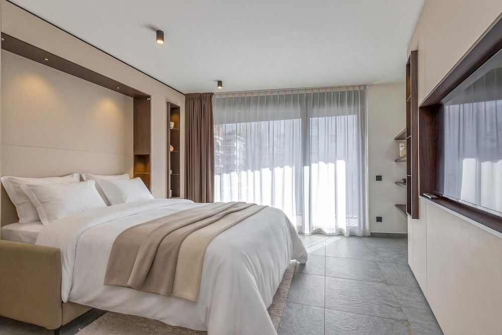 ICON H Lugano - Luxury Suites & Apartments 1