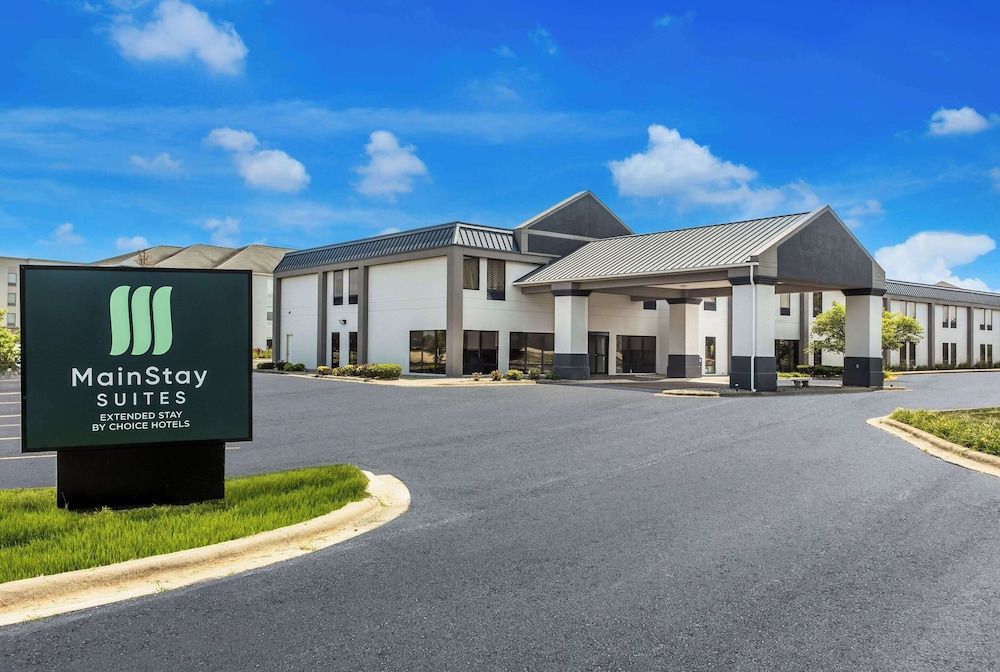 MainStay Suites Bourbonnais - Kankakee 1
