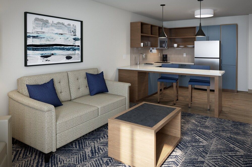 Candlewood Suites Granby Northwest by IHG 2