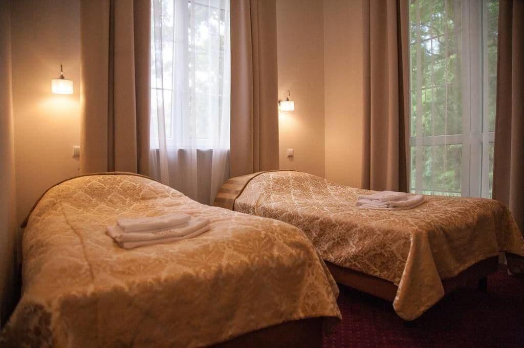 Modlin Palace 1