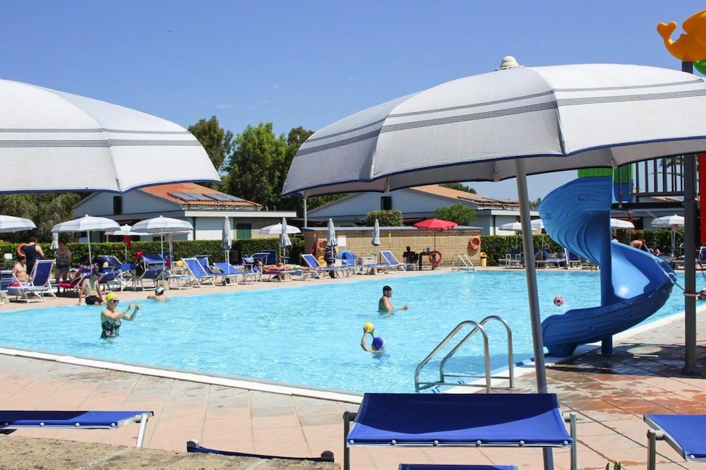 Villa in Cecina Mare Near Sandy Beaches 1
