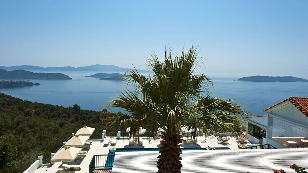Skiathos Club Hotel Suites 1