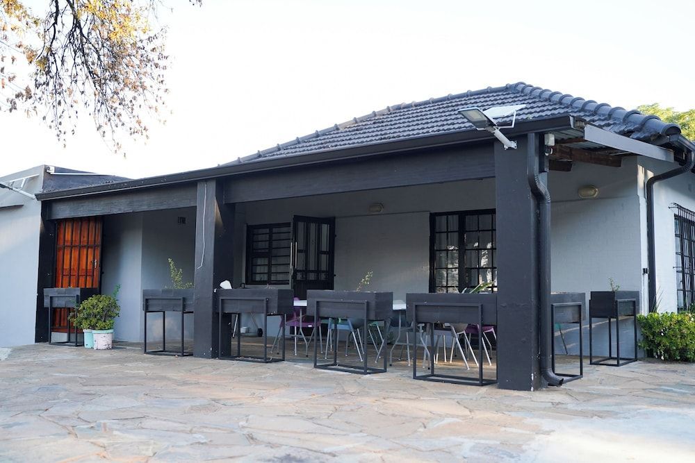 Aqua Guest House 1