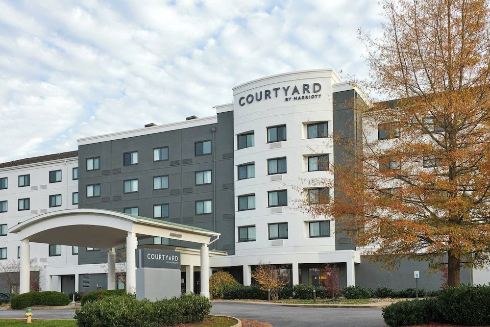Courtyard Bristol 1