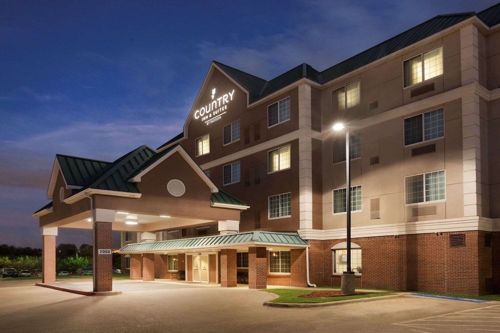 Country Inn & Suites by Radisson, DFW Airport South, TX 1